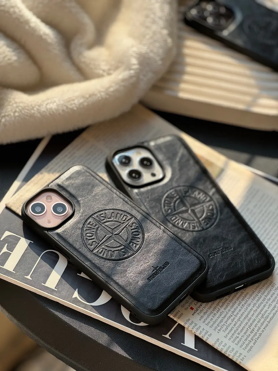 قاب Stone Island چرمی