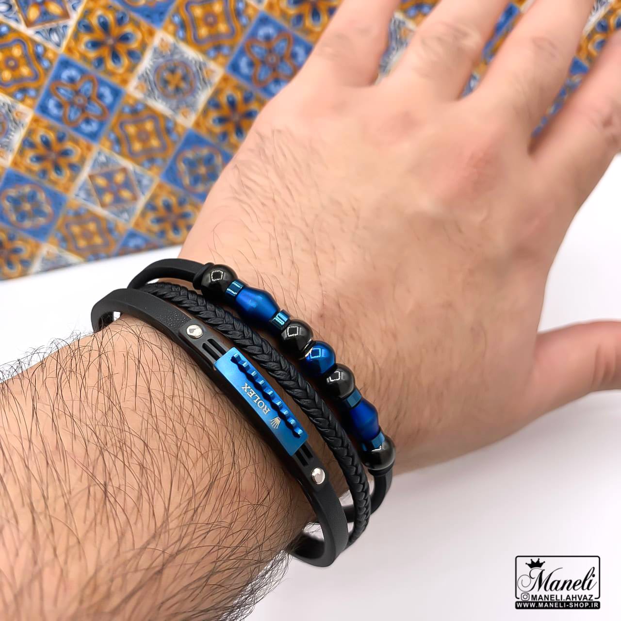دستبند چرم با پلاک آبی کاربنی برند Rolex سه ردیفه 14020428