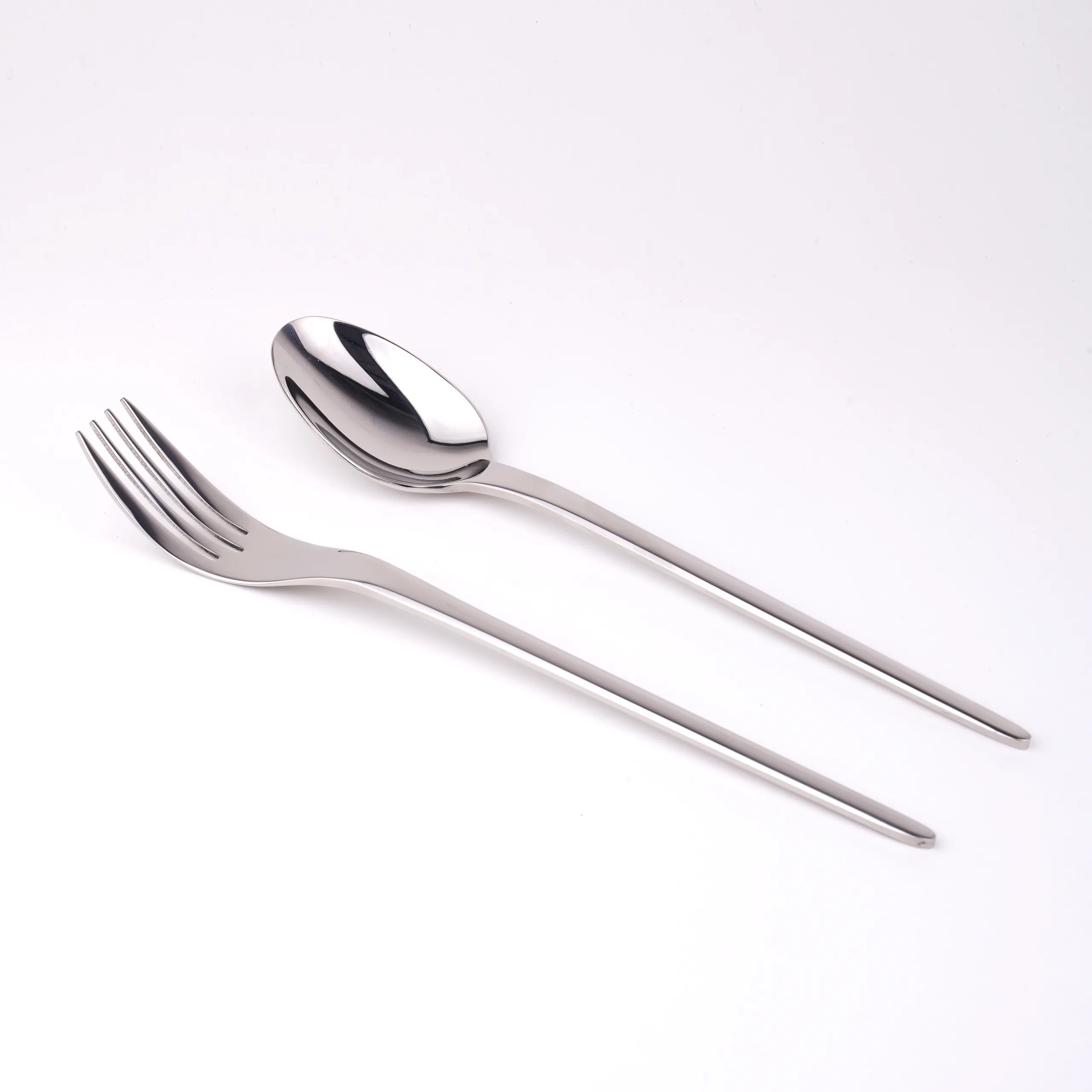 سرویس قاشق و چنگال 106 پارچه کد MGS - df052