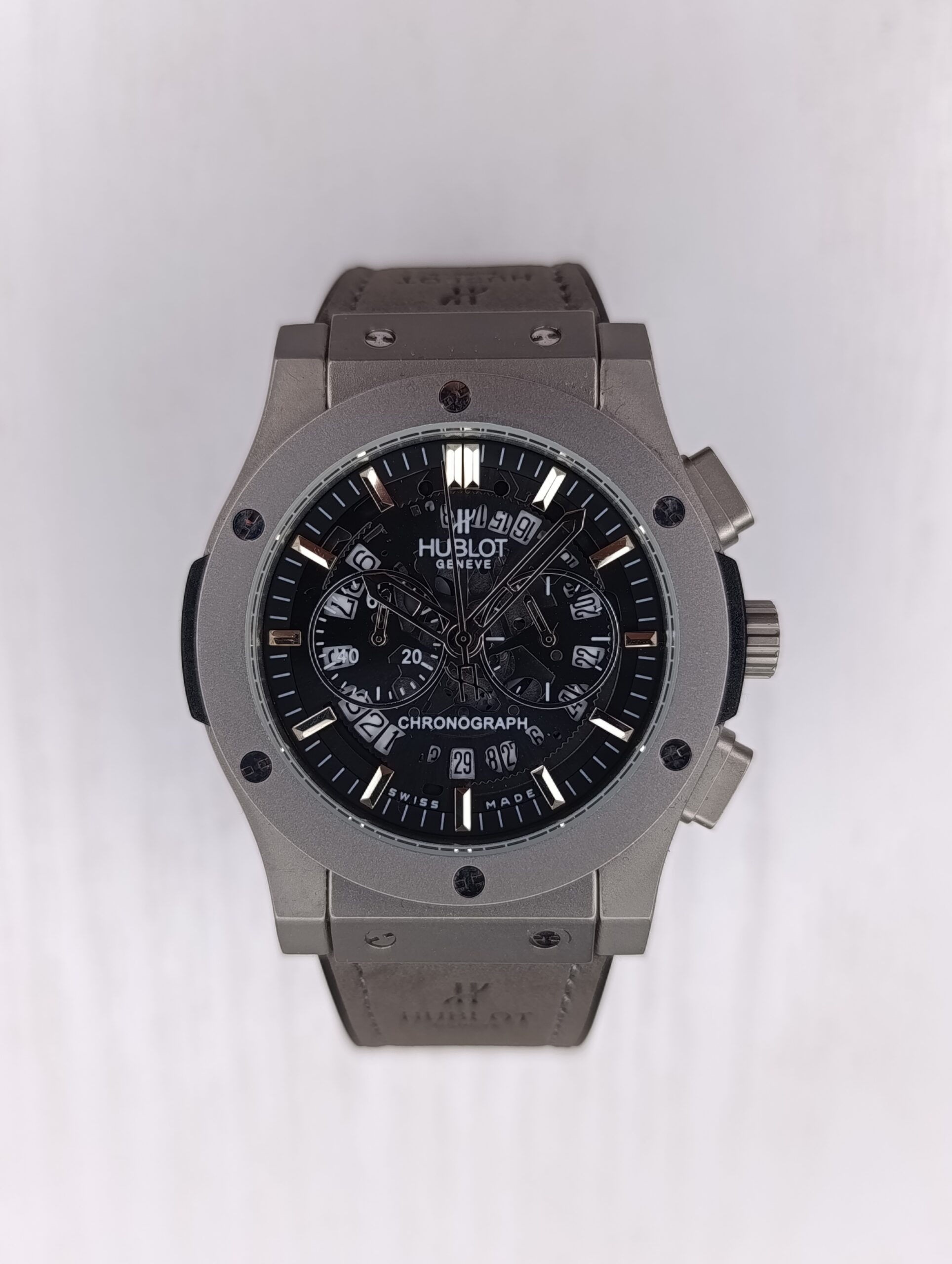 ساعت مردانه هابلوت سه موتور کرنو گراف صفحه اسکلتونHublot