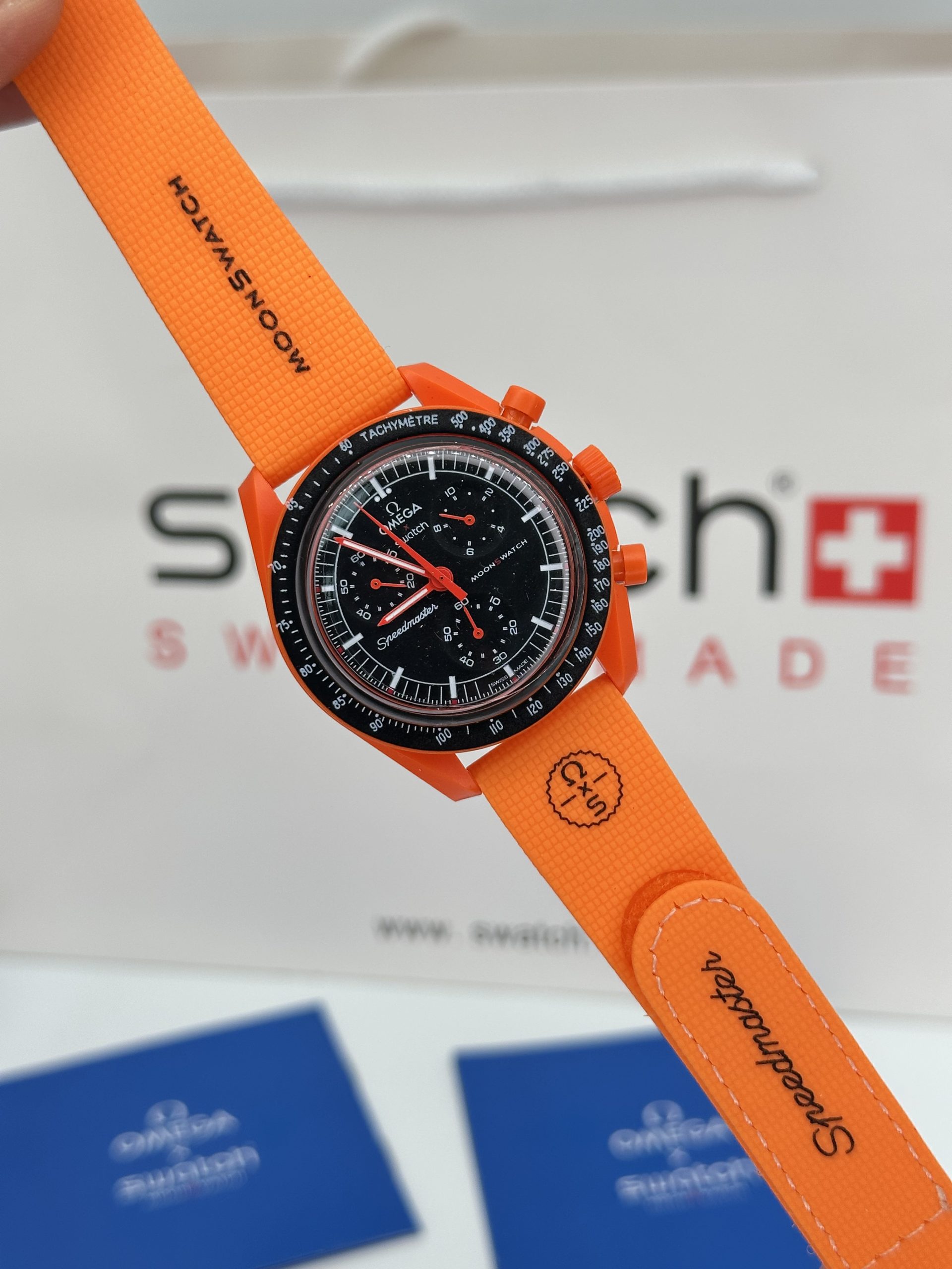 ساعت امگا سواچ مدل OMEGA SWATCH MISSION ON EARTH - LAVA(2026)