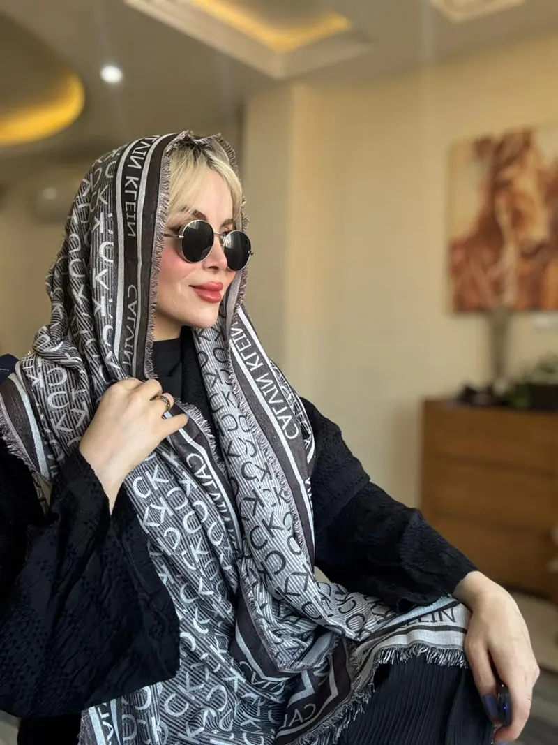شال نخ ژاکارد مارکدار