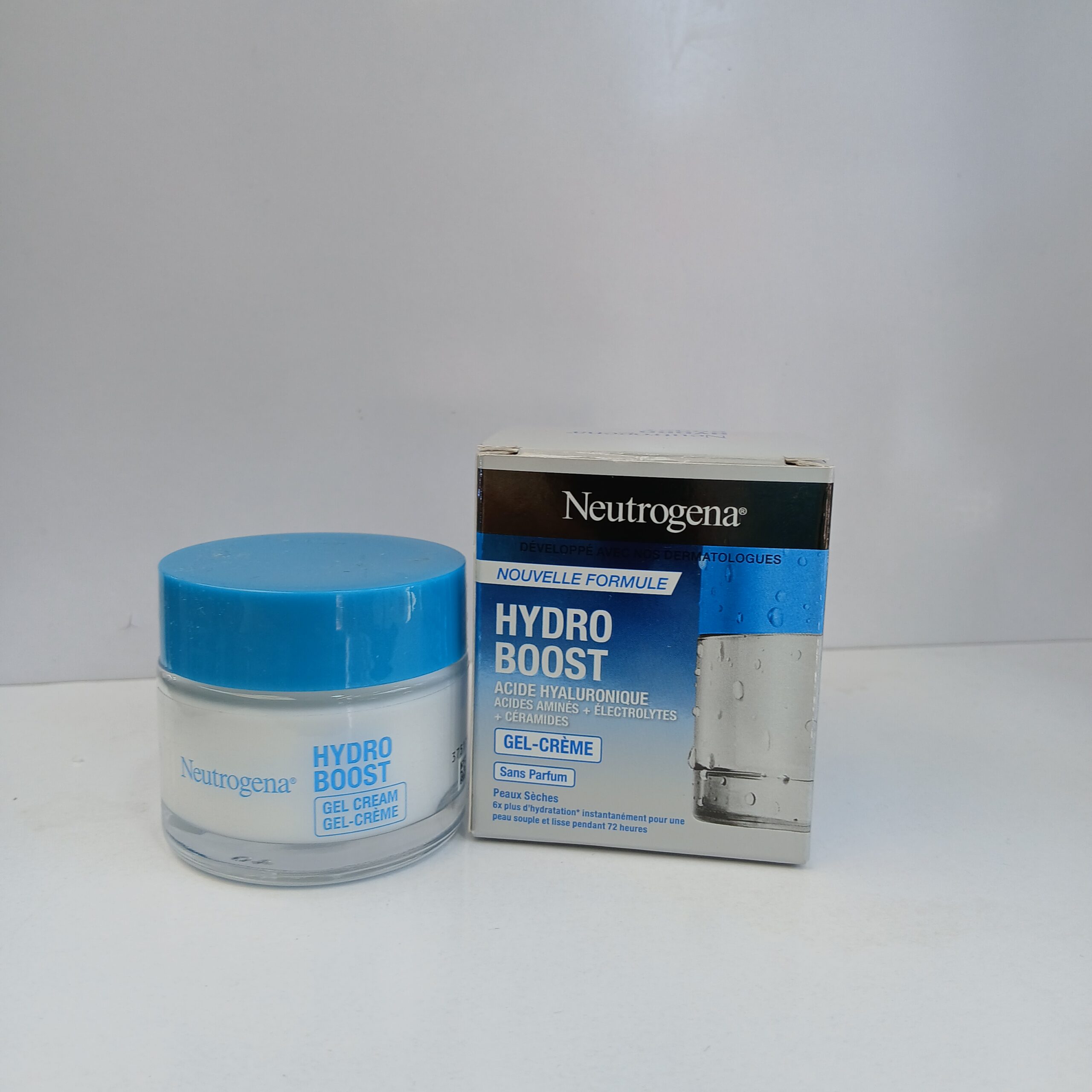 ژل کرم آبرسان نوتروژینا gel cream neutrogena