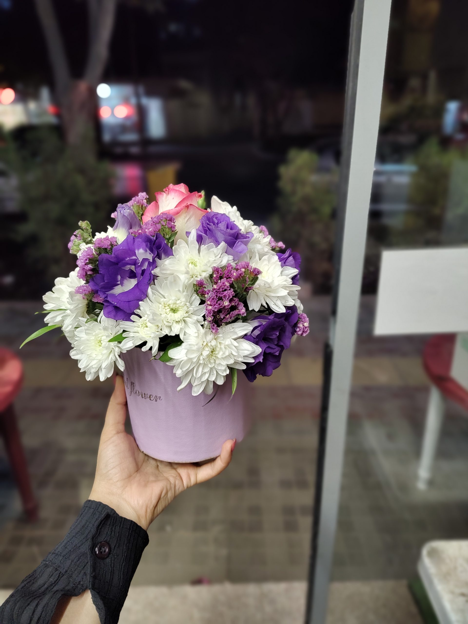 باکس گل طبیعی گرد و کوچک - اصفهان