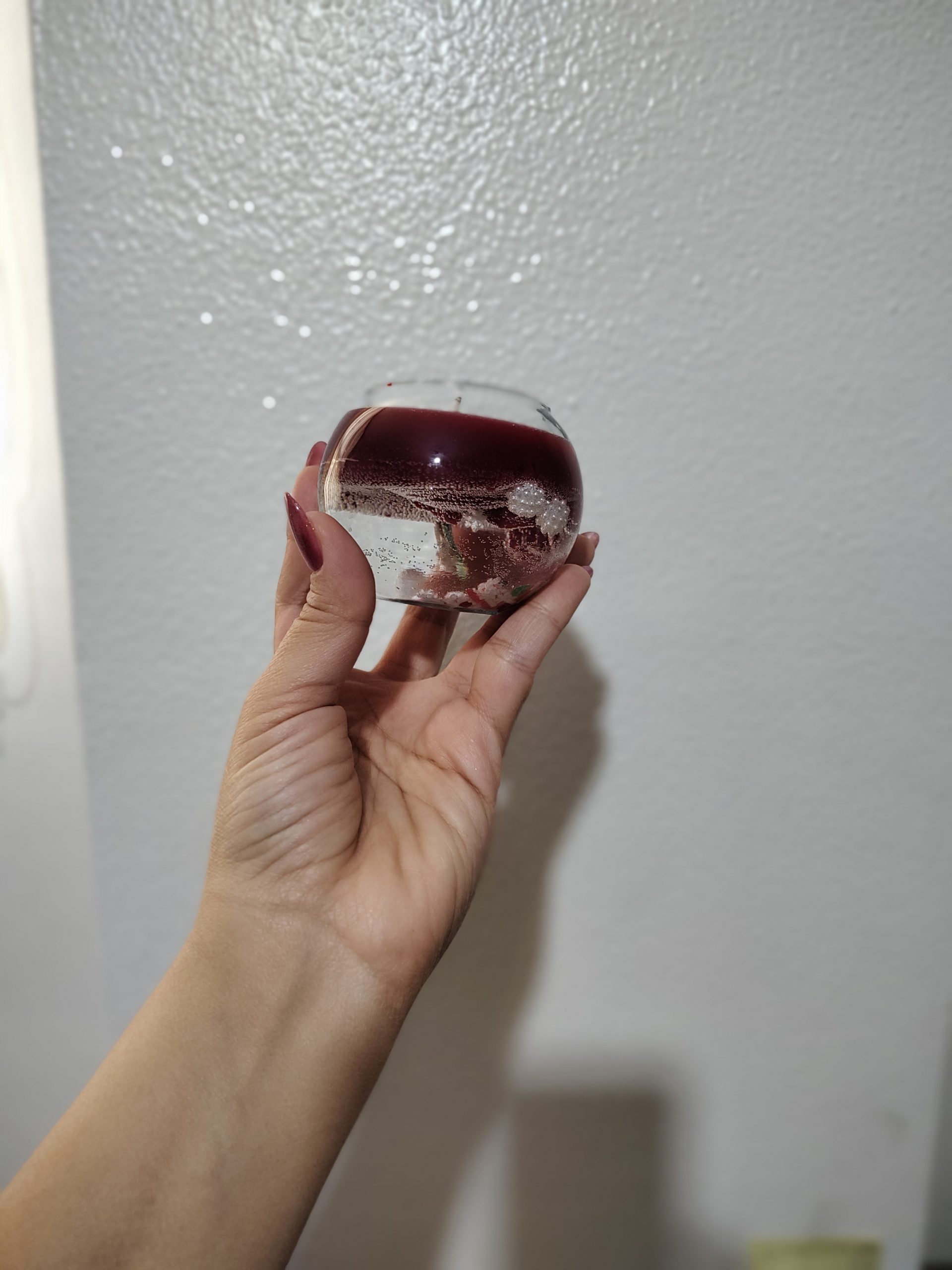 شمع کریسمس شناور روی آب - اصفهان