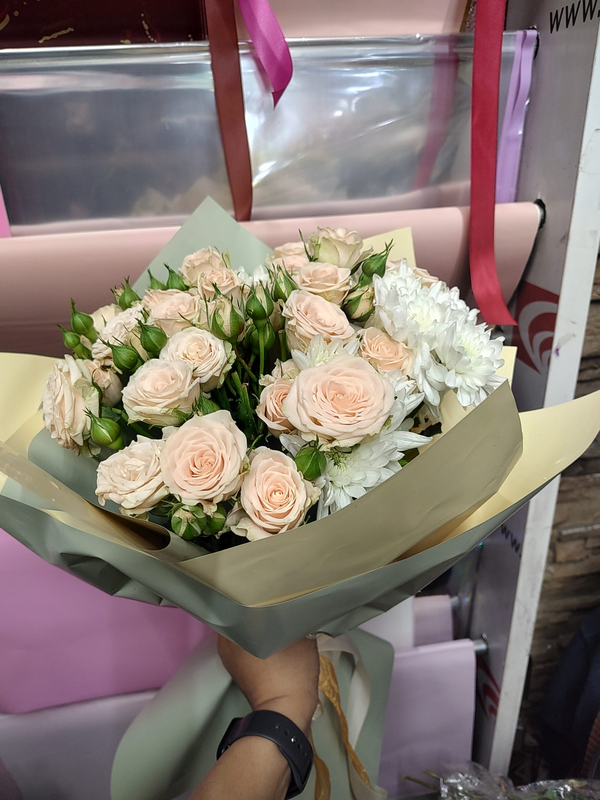 دسته گل پسرونه و دخترونه تم نباتی در اصفهان