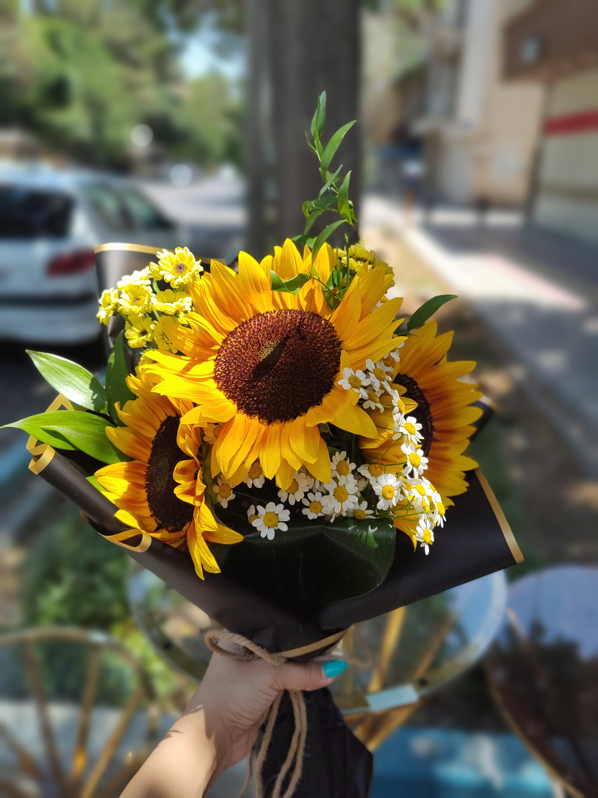 خرید دسته گل آفتاب گردان در اصفهان