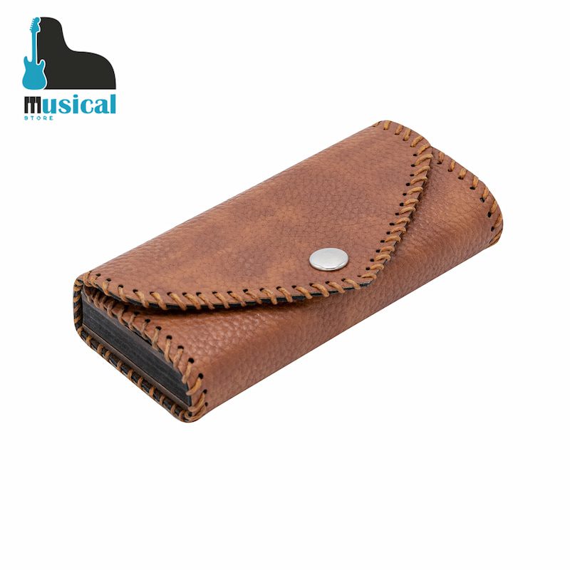 جعبه مضراب تار و سه تار چرمی طرح 3