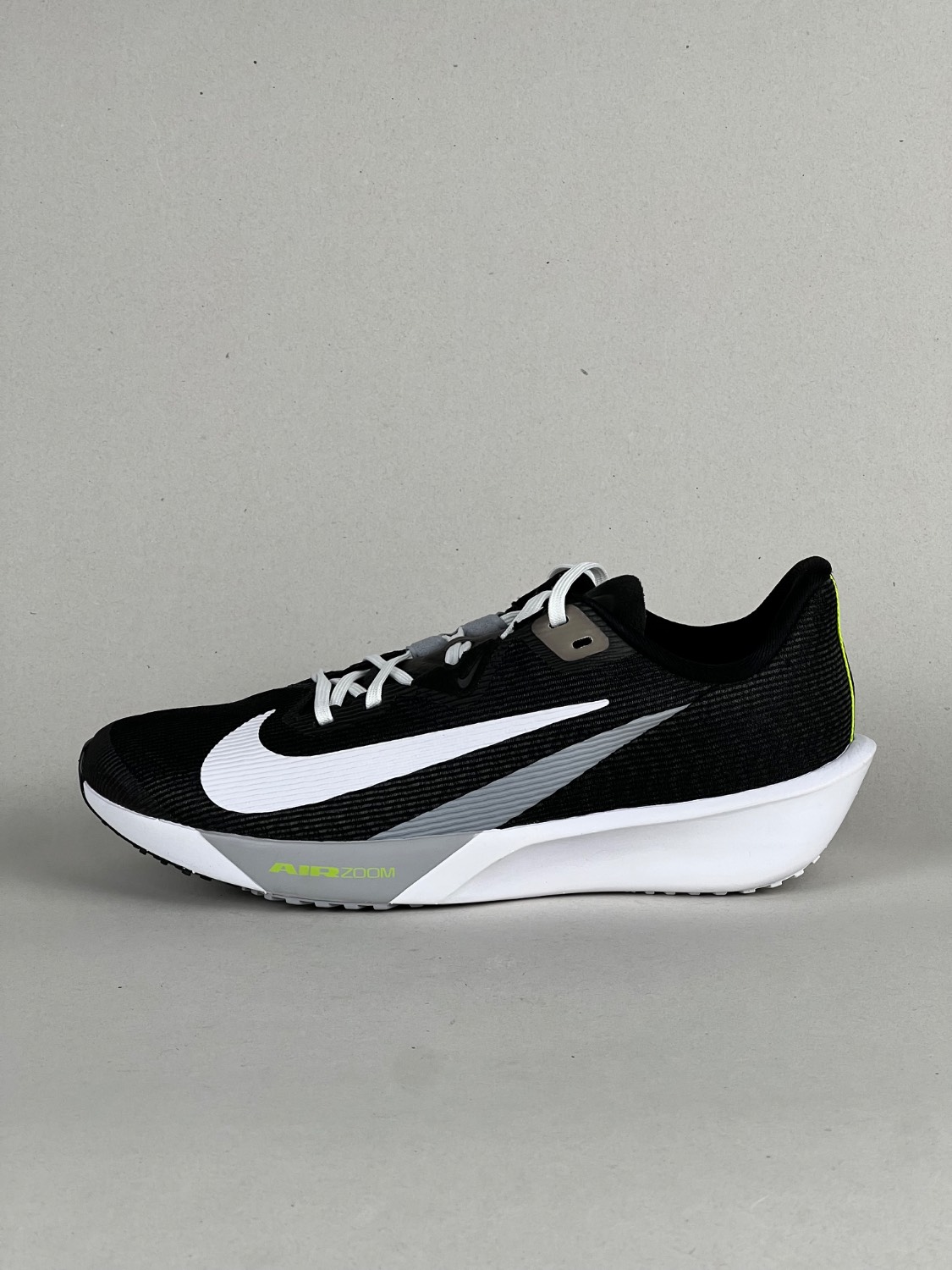 کتونی اورجینال NIKE مدل (rival fly 4) کد 12028
