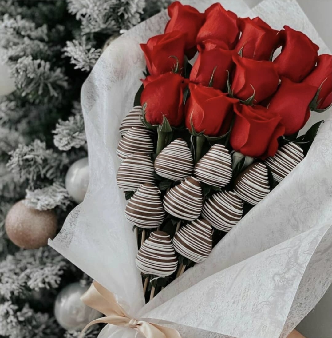 بوکه چوکوبری رز قرمز