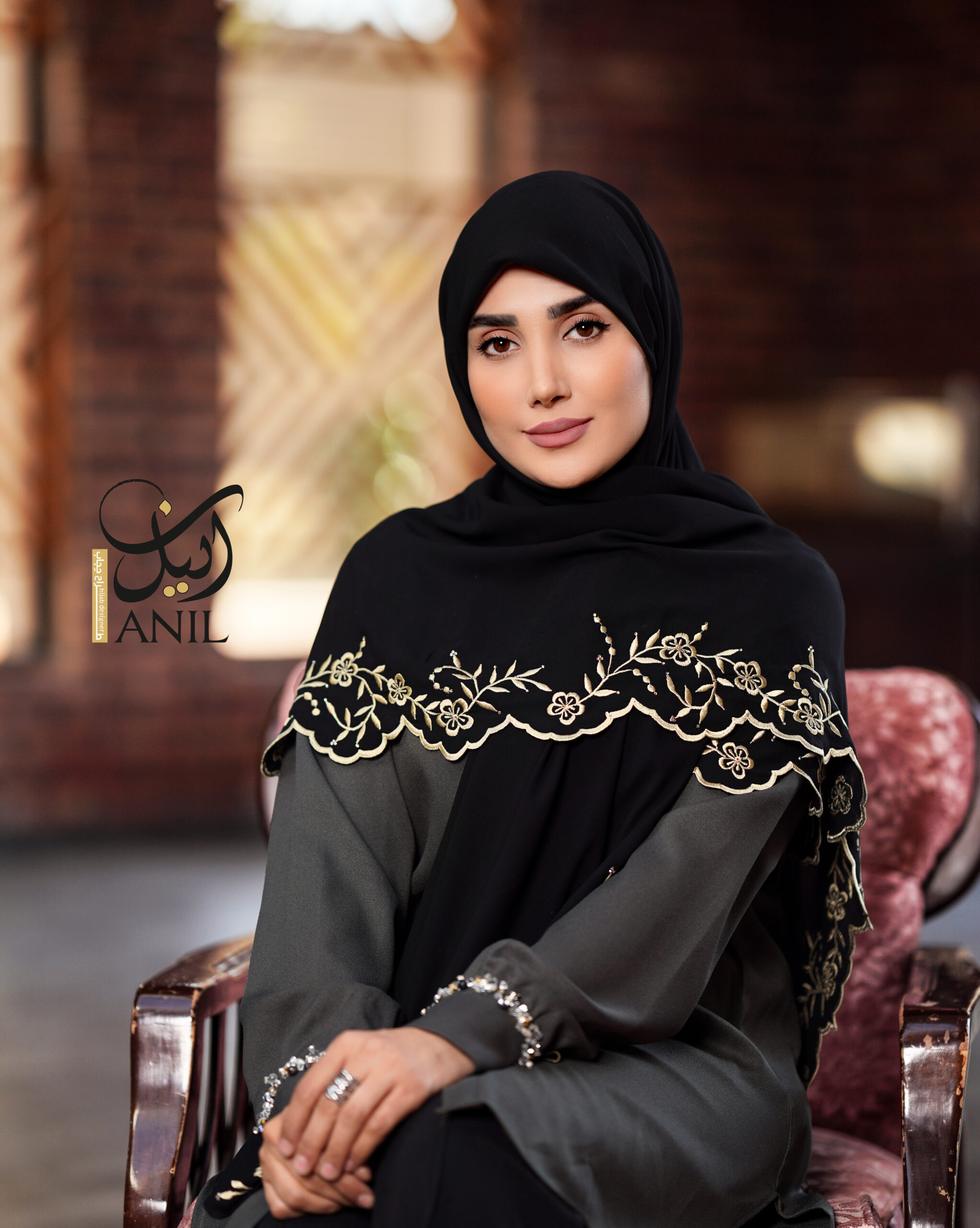 گلدوزی و نگین
