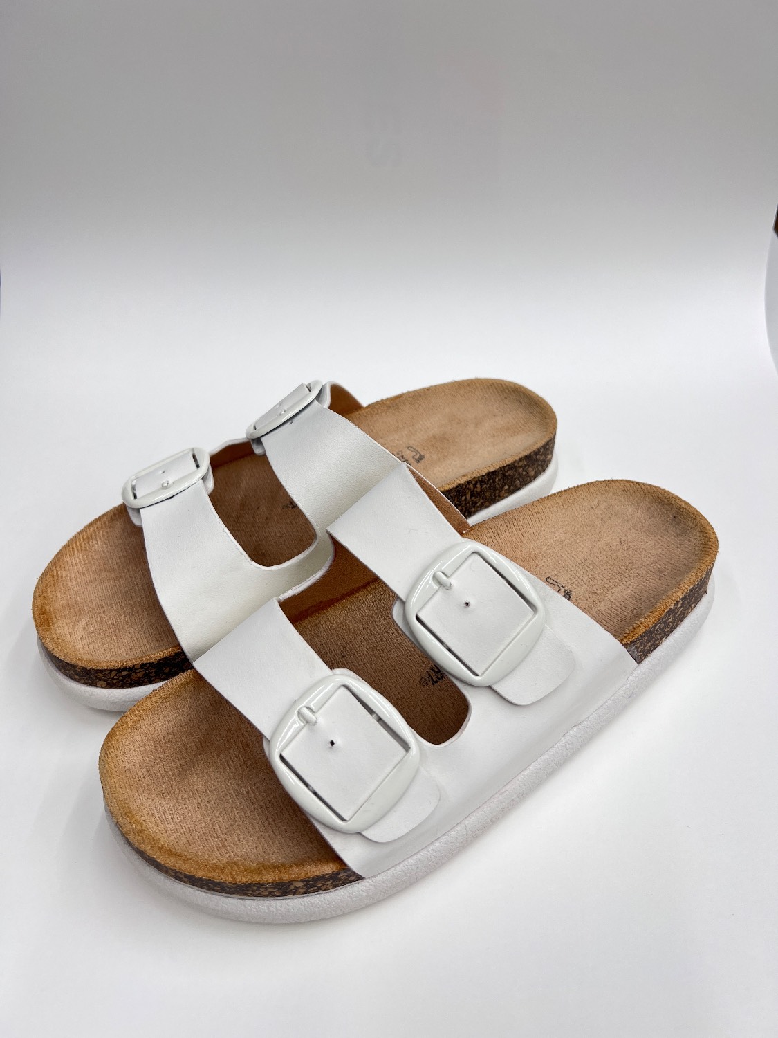 صندل چوب پنبه ای