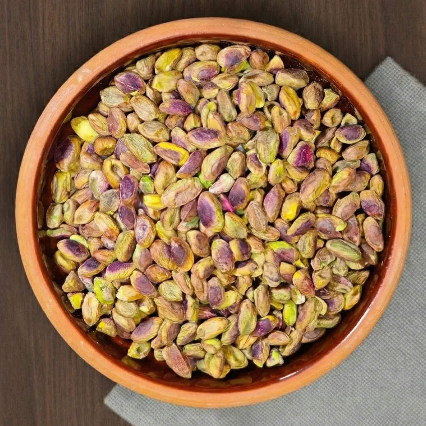 مغز پسته خام