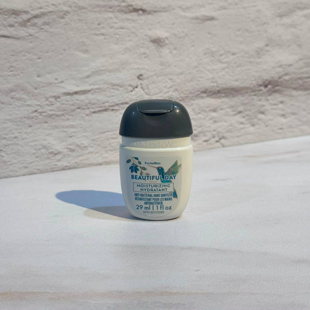 ژل و کرم ضدعفونی و خوشبو کننده دست بث اند بادی  BATH &amp; BODY WORKS ANTI-BACTRIAL HAND GEL And Moisturizing - Beautiful Day