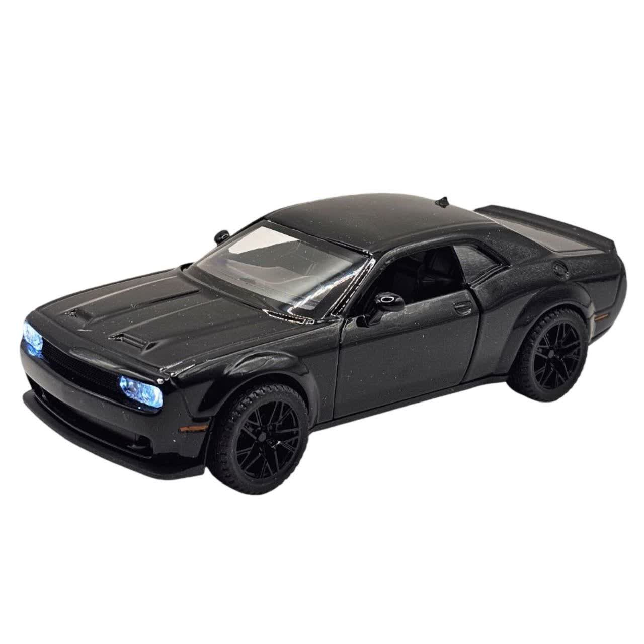 ماکت ماشین ناب سل مدل دوج چلنجر هلکت فلزی چراغدار موزیکال عقب کش کد DODGE CHALLENGER HELCAT به همراه استند