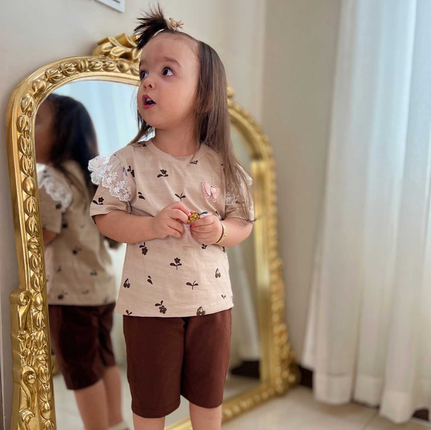 ست بلوز و شلوارک آستین گیپور