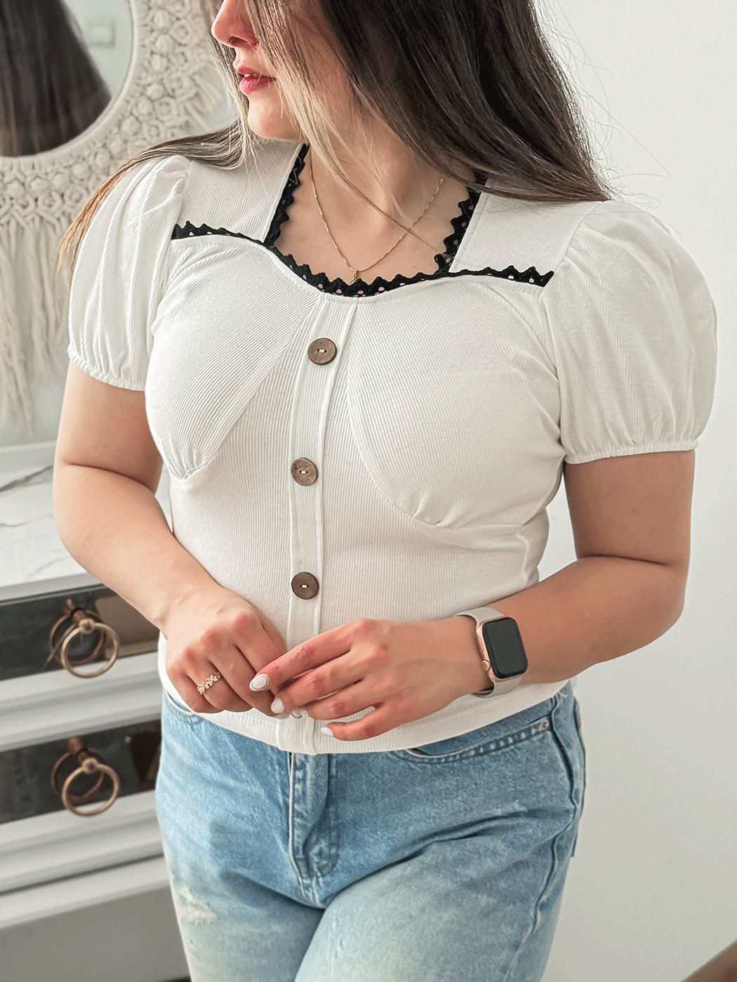 تیشرت یقه گیپور زنانه