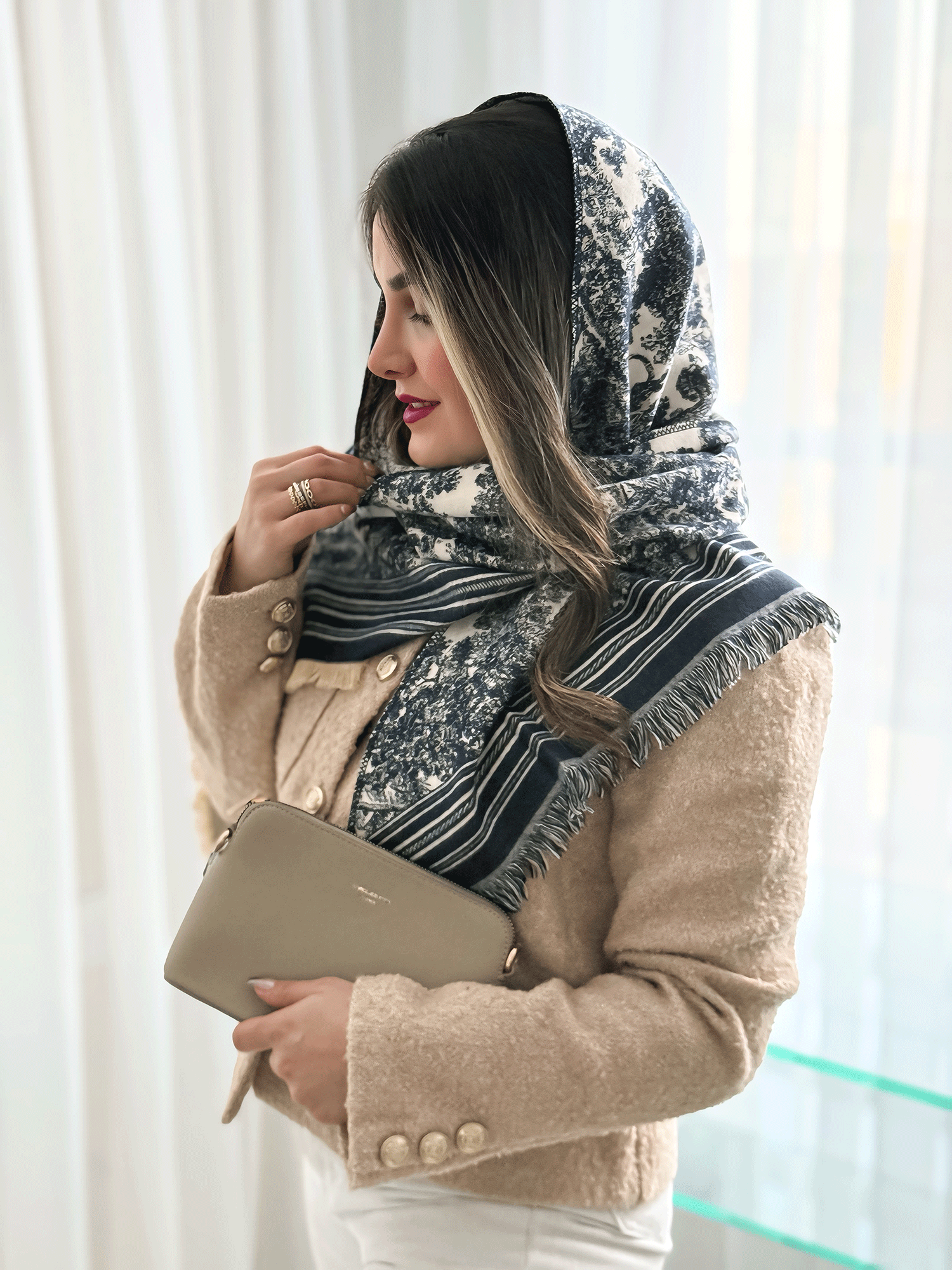 اسکارف سه گوش 2 رنگ طرح جنگل دیور
