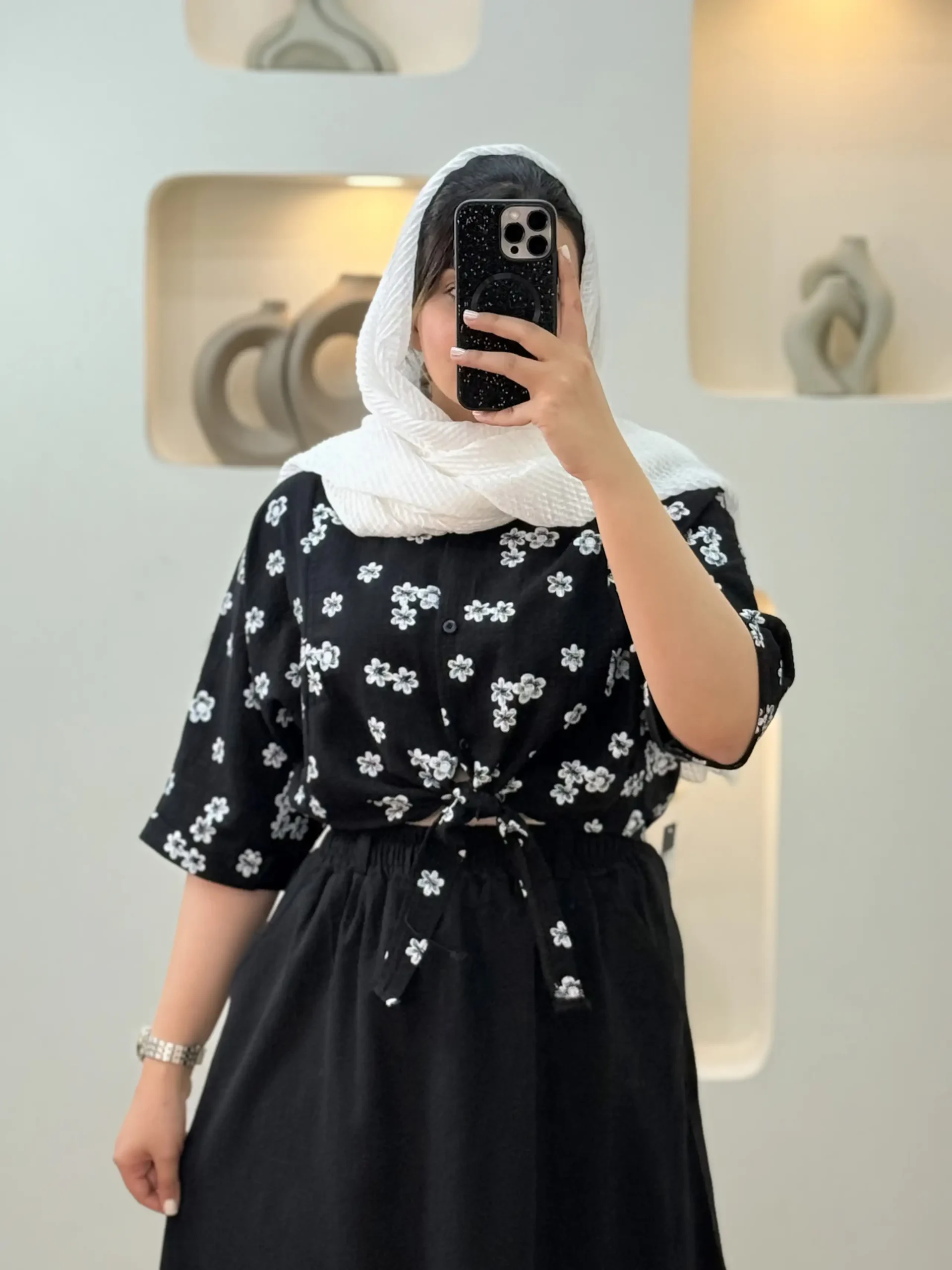 شومیز گل گچی گره ای-۱۰۲۵۶ - مشکی