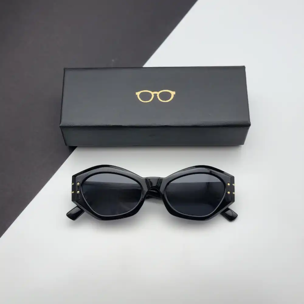 عینک آفتابی زنانه دیور مدل 6997c1