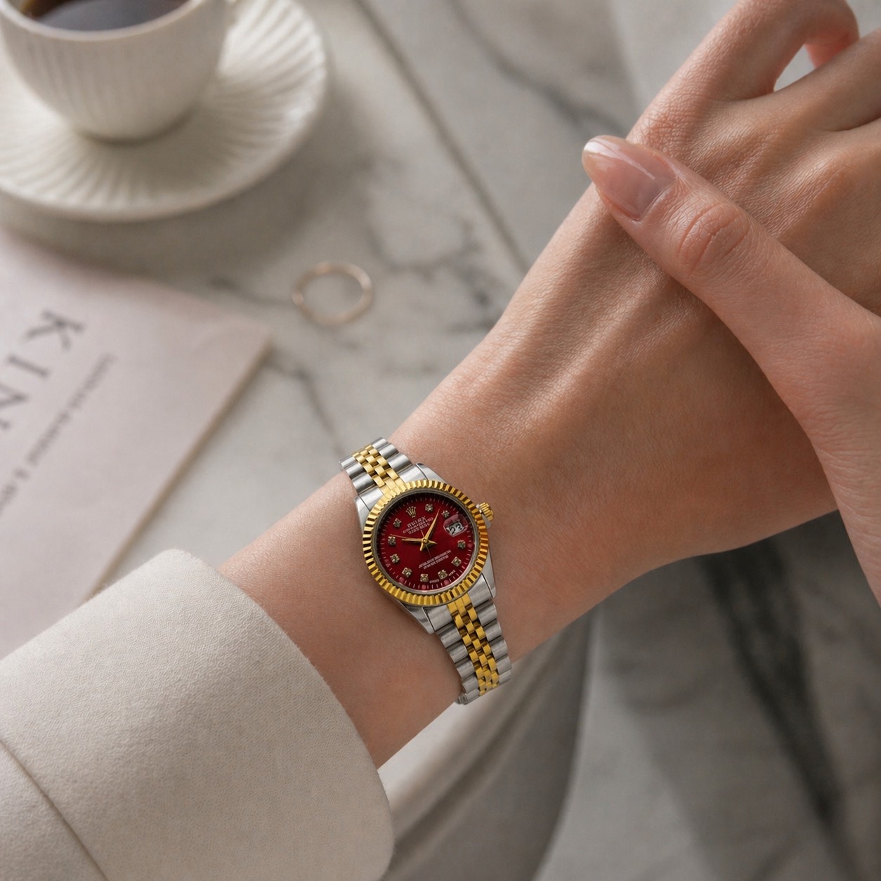 ساعت زنانه رولکس دیت‌جاست (DateJUST) بند استیل طلایی صفحه قرمز (E) کد W065(nx)
