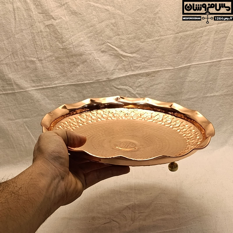 شیرینی خوری مسی 3 پایه کوتاه طرحدار سایز 1 مدل دونه