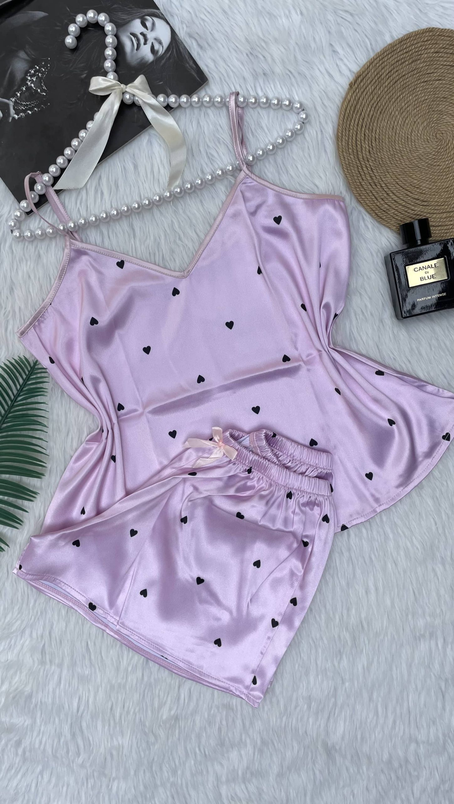 تاپ و شورتک زنانه ساچلی