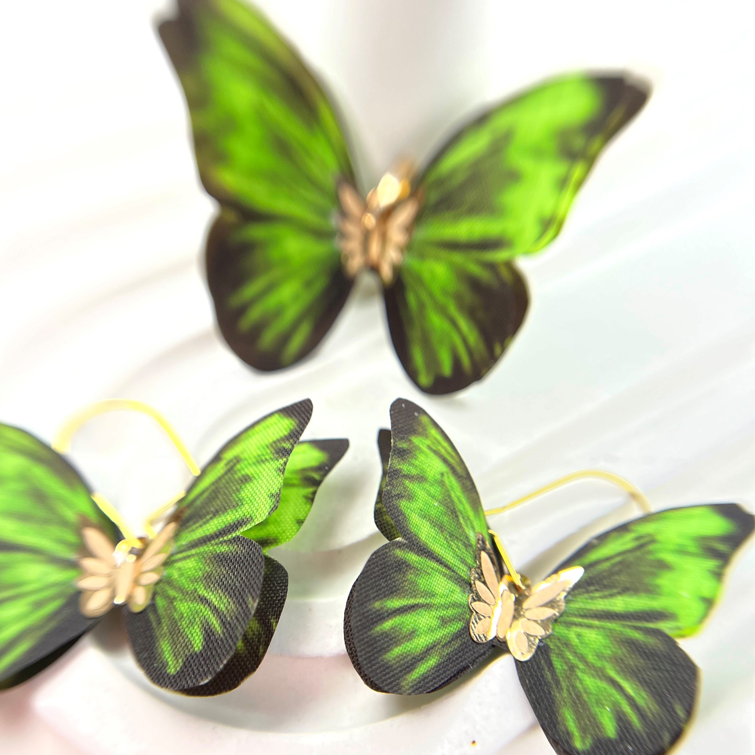 نیم ست پروانه (پلاک + گوشواره)