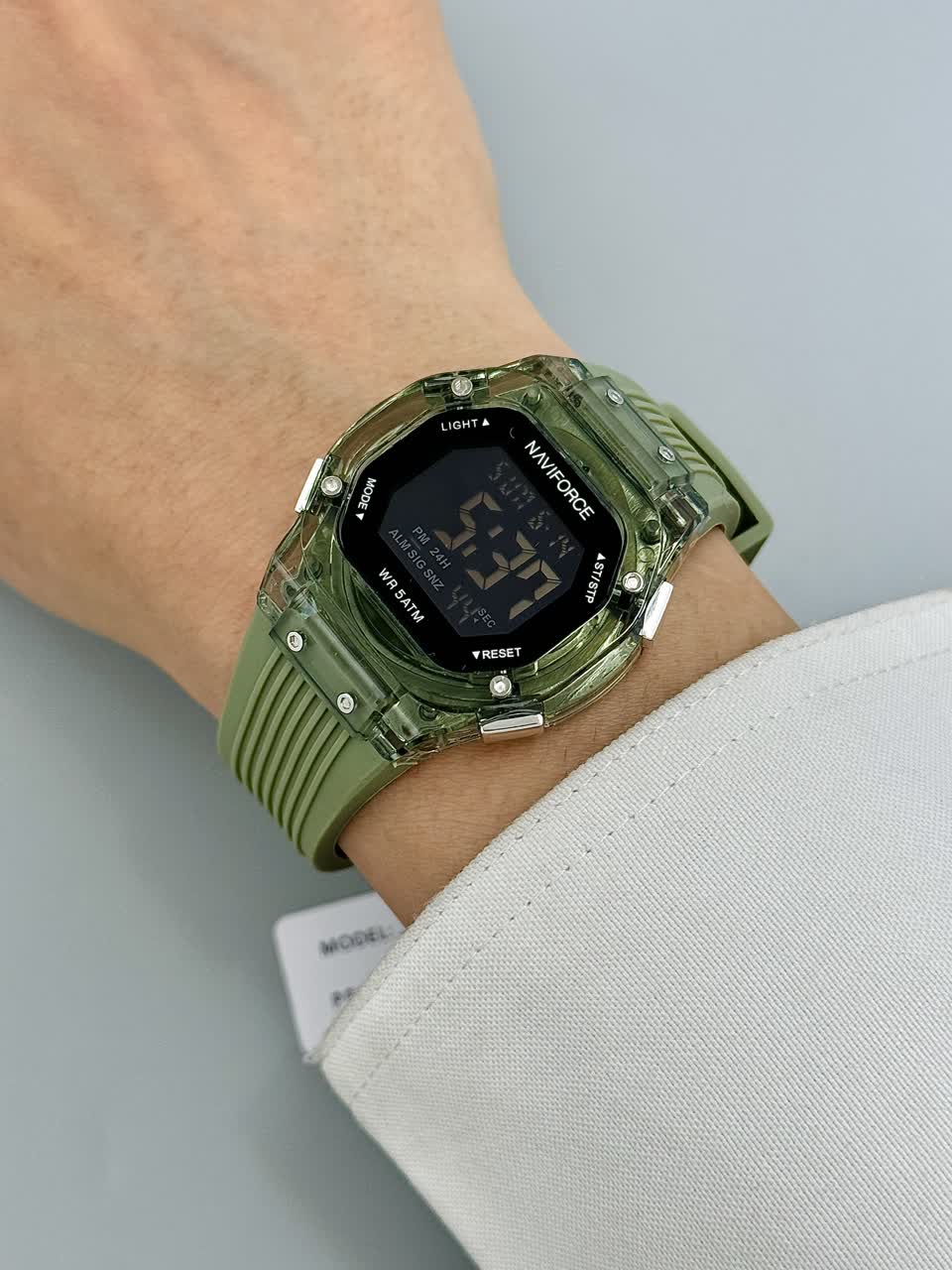 ساعت اورجینال زنانه نیوی فورس مدل NAVIFORCE NF6114-4