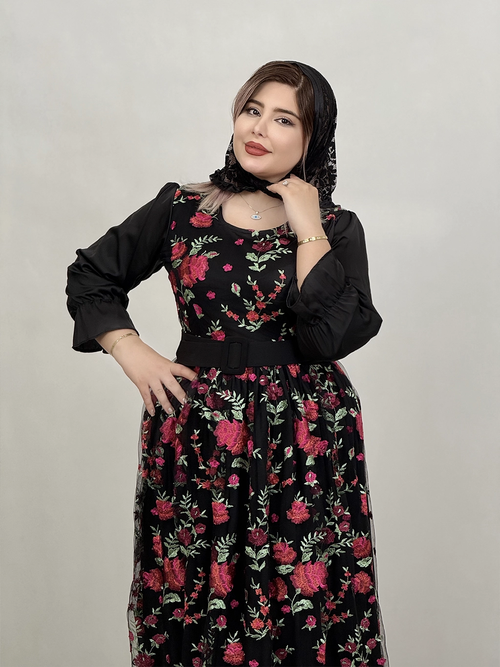 پیراهن مجلسی لیارا تور گلدوزی