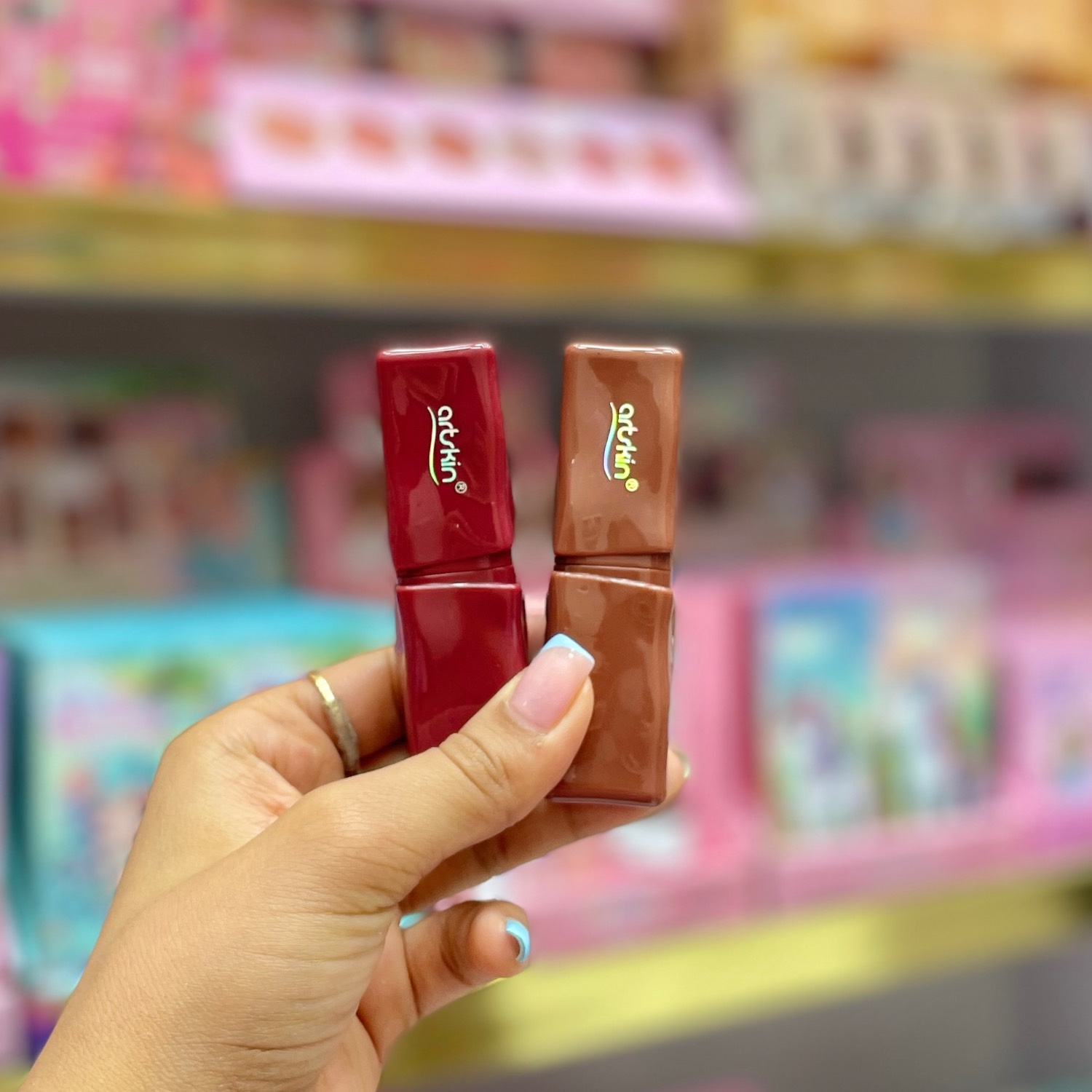 رژلب طرحدار آرت اسکین کد24Bعددی ارسال رایگان