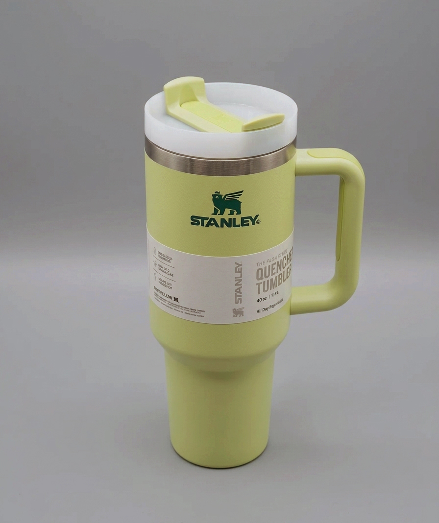 ماگ دستهدار استنلی (STANLEY) حجم 1.18 لیتر (40 OZ) رنگ سبز