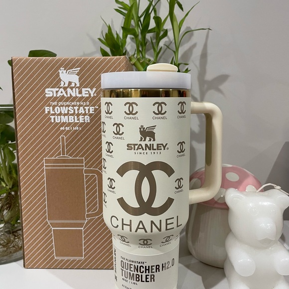 ماگ استنلی مدل QUENCHER H20 TUMBLER