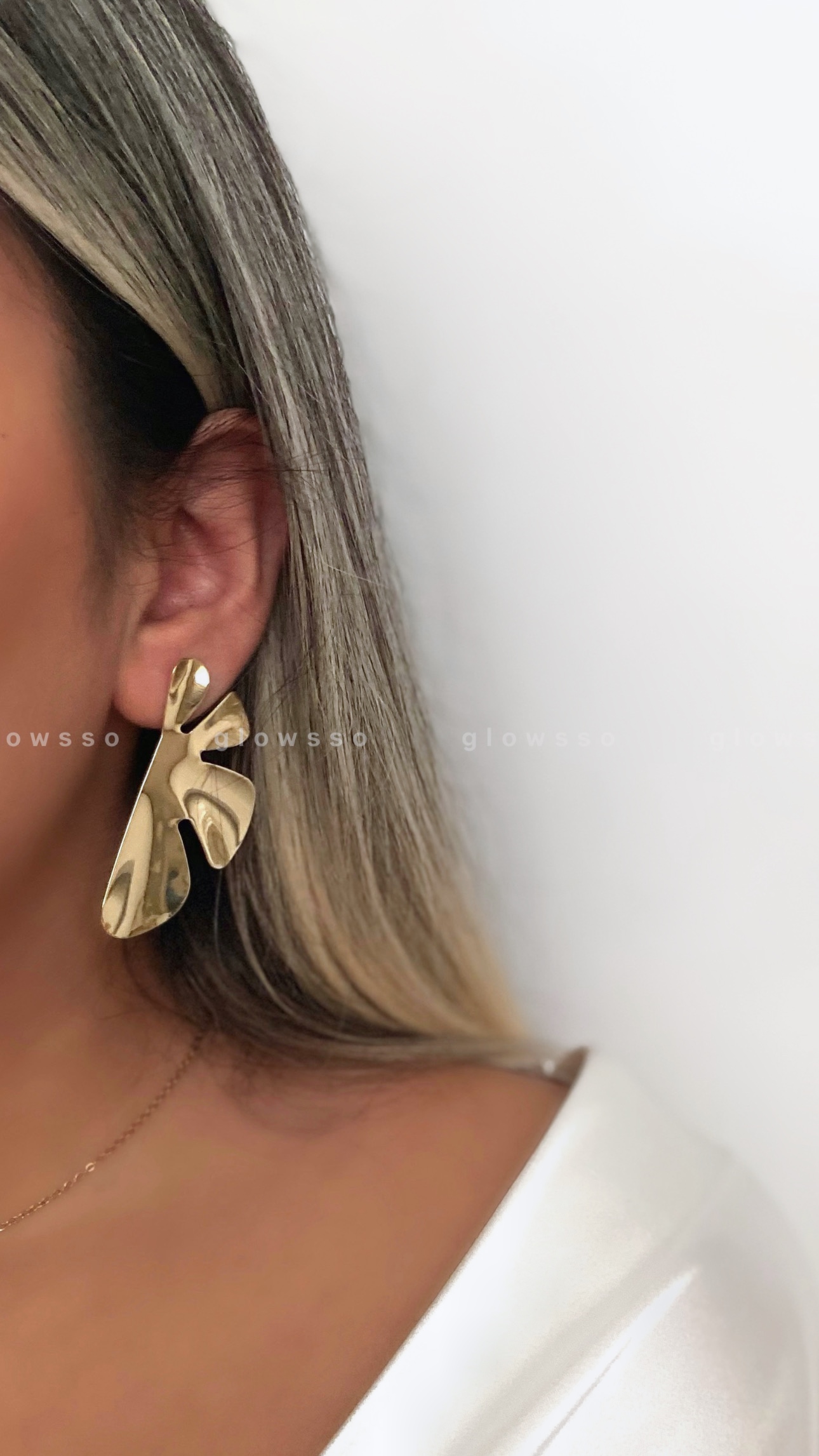 گوشواره برگ نیمه بزرگ