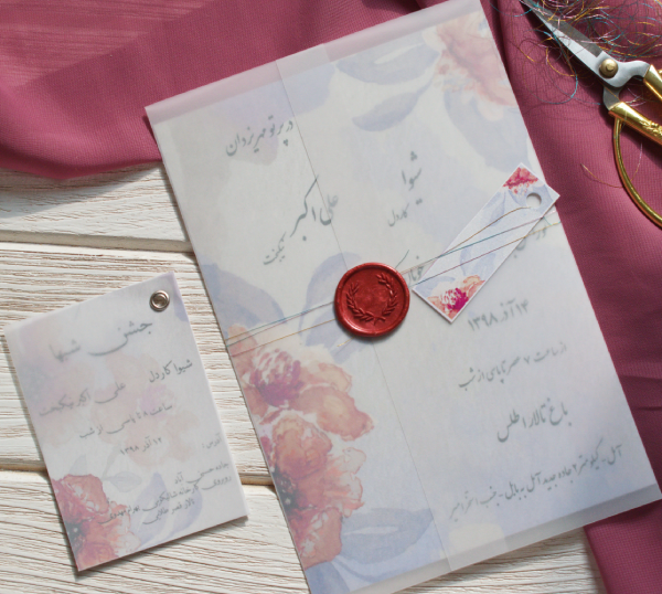 کارت عروسی گل پائونیا با مهر مومی قرمز +  جشن شب