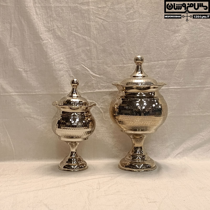 سرویس پذیرایی مسی چکشی گرد آبکاری کروم تک پایه خمره ای در دار مدل صبا