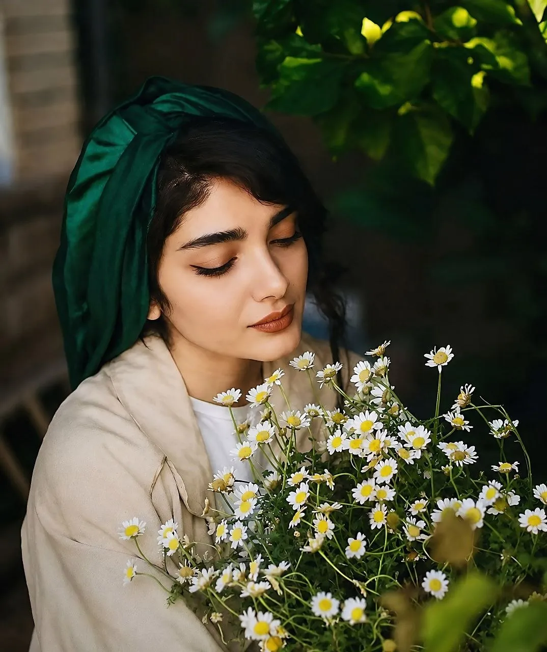 پرامپت اصلاح رنگ و نور عکس