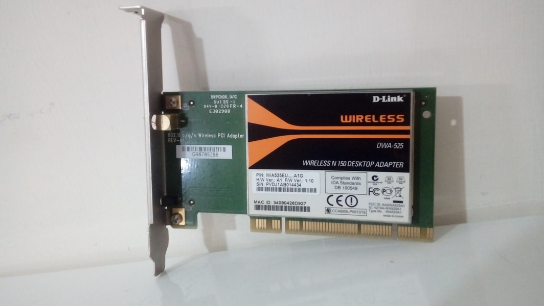 کارت وایرلس D-LINK DWA-525 استوک