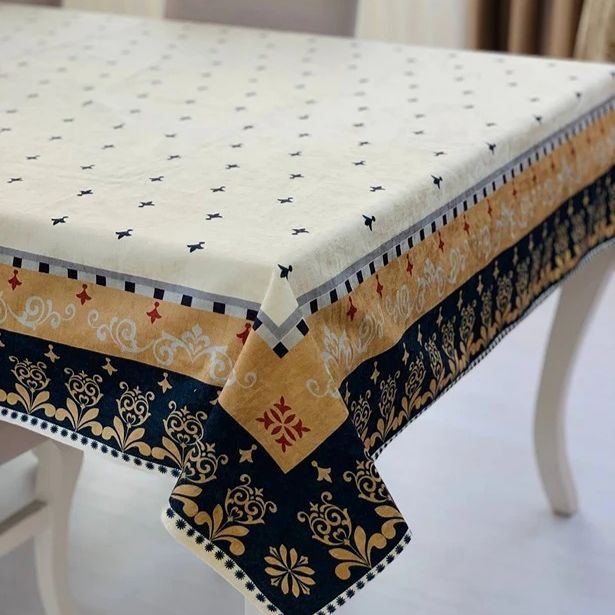 رومیزی و سفره پارچه ای ضدلک طرح رومی