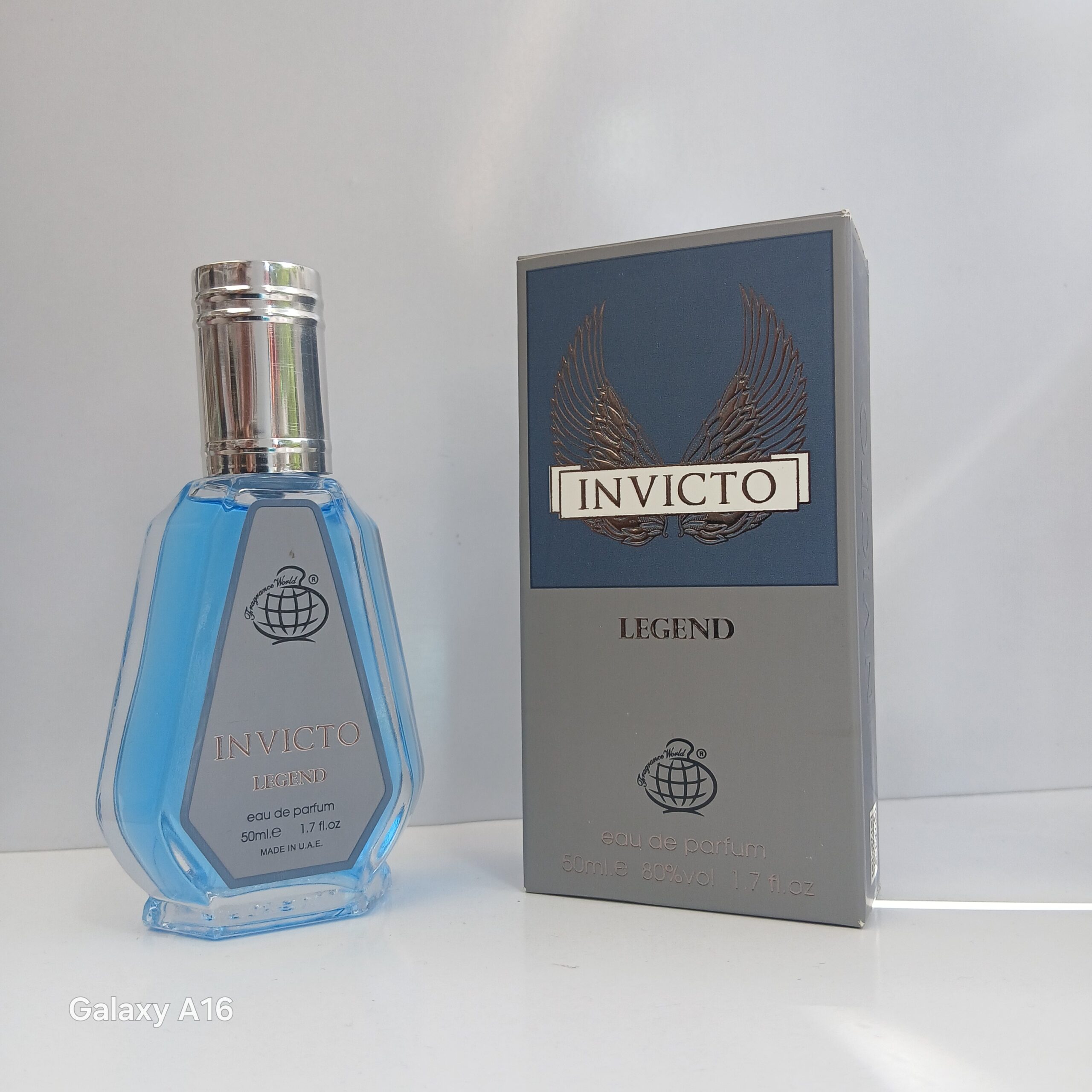 عطر مردانه اینویکتوس لجند INVICTO – خنک و شیرین، مناسب تمام فصل‌ها