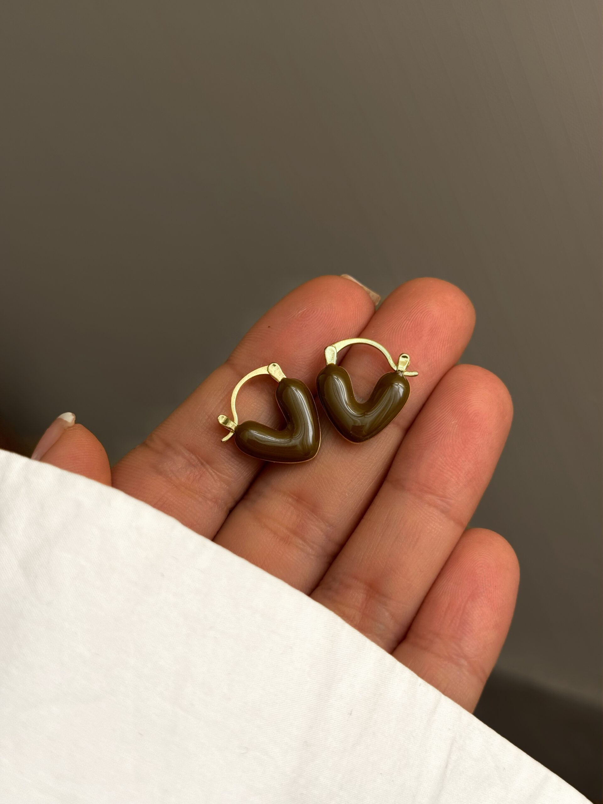 گوشواره قلب قهوه ای