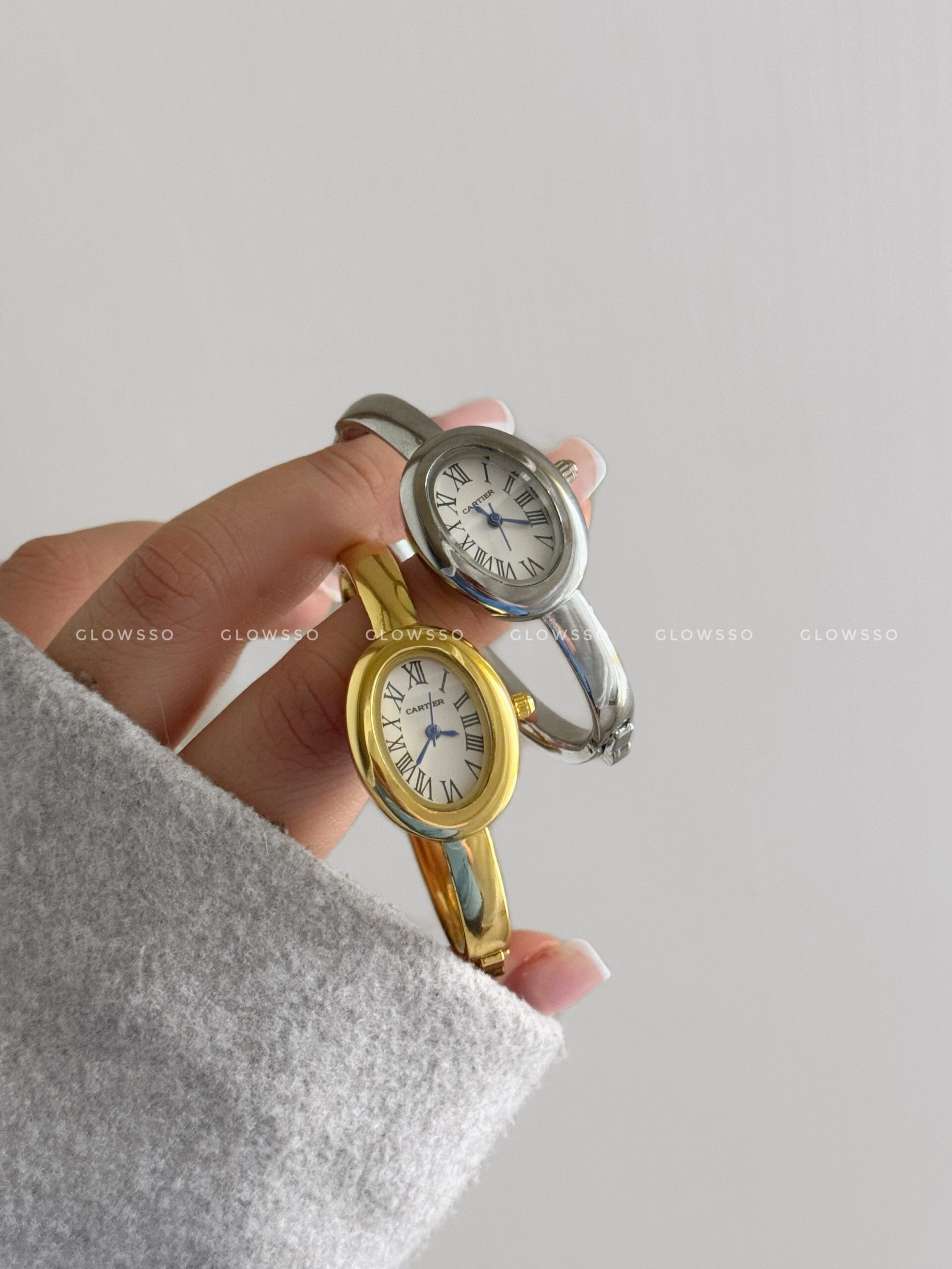 ساعت دستبندی زنانه Cartier مدل Bangle Oval