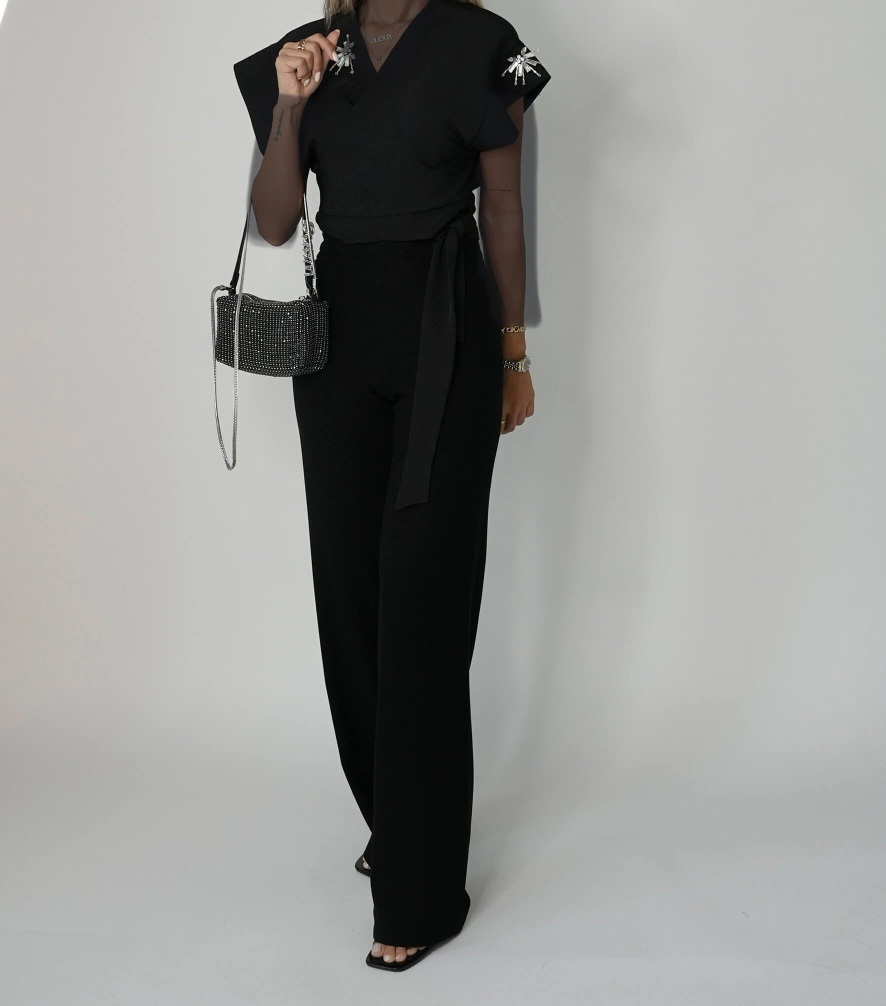 sailor lame black