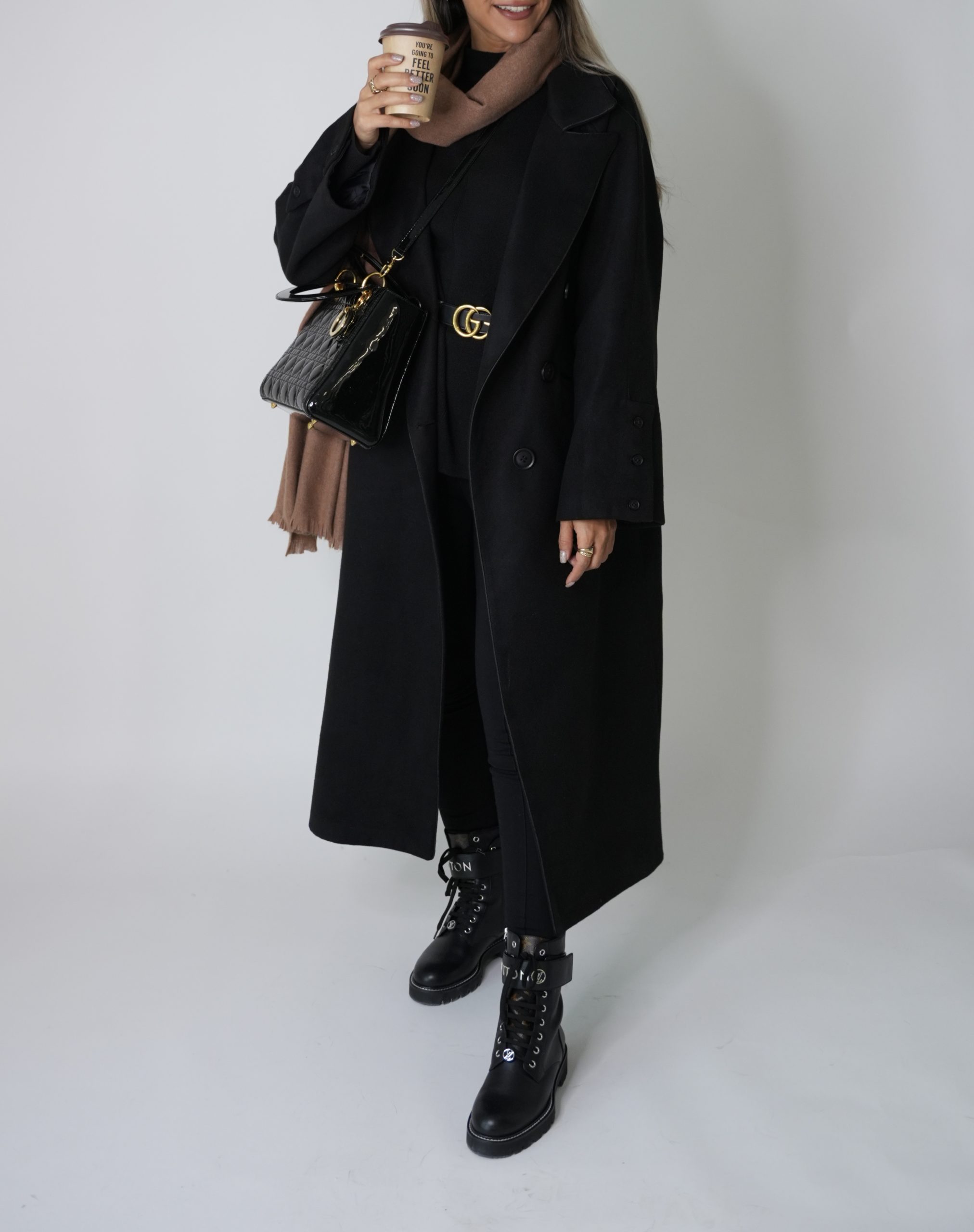 almond black