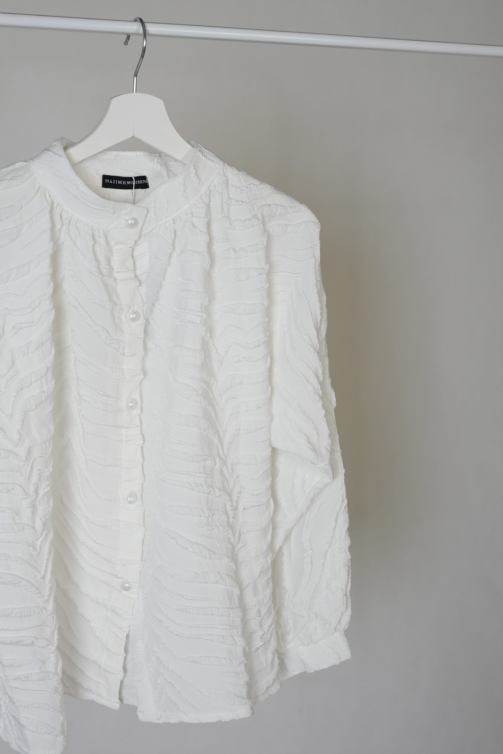 villow white