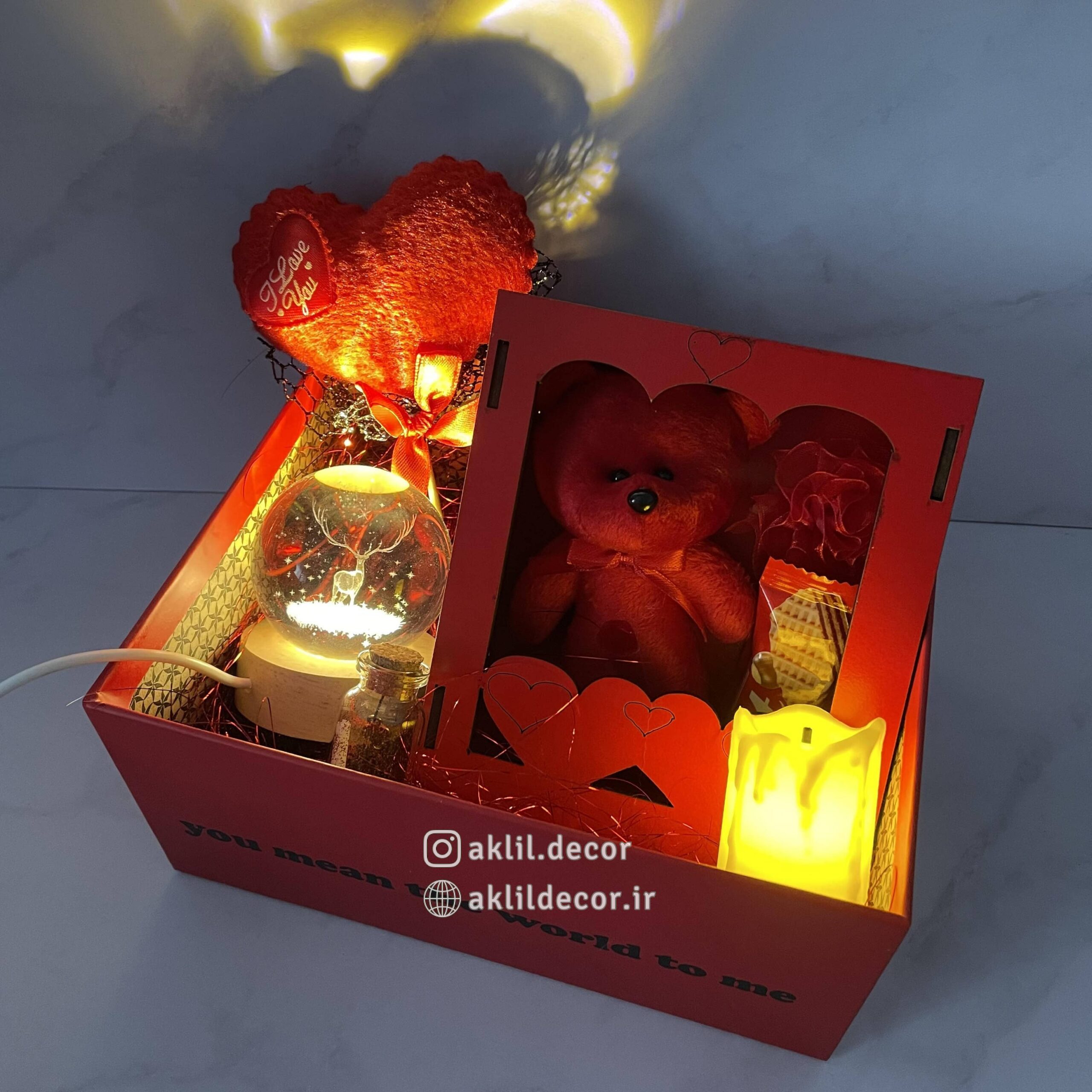 پک هدیه قرمز سرخاب