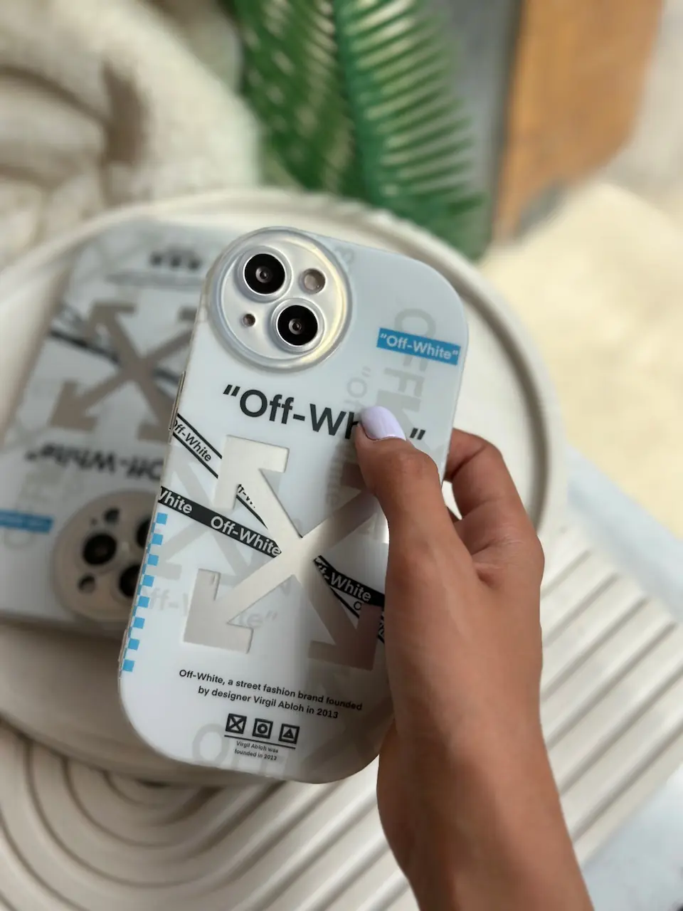 قاب Off-White لنز رینگی سفید (کدC1320)