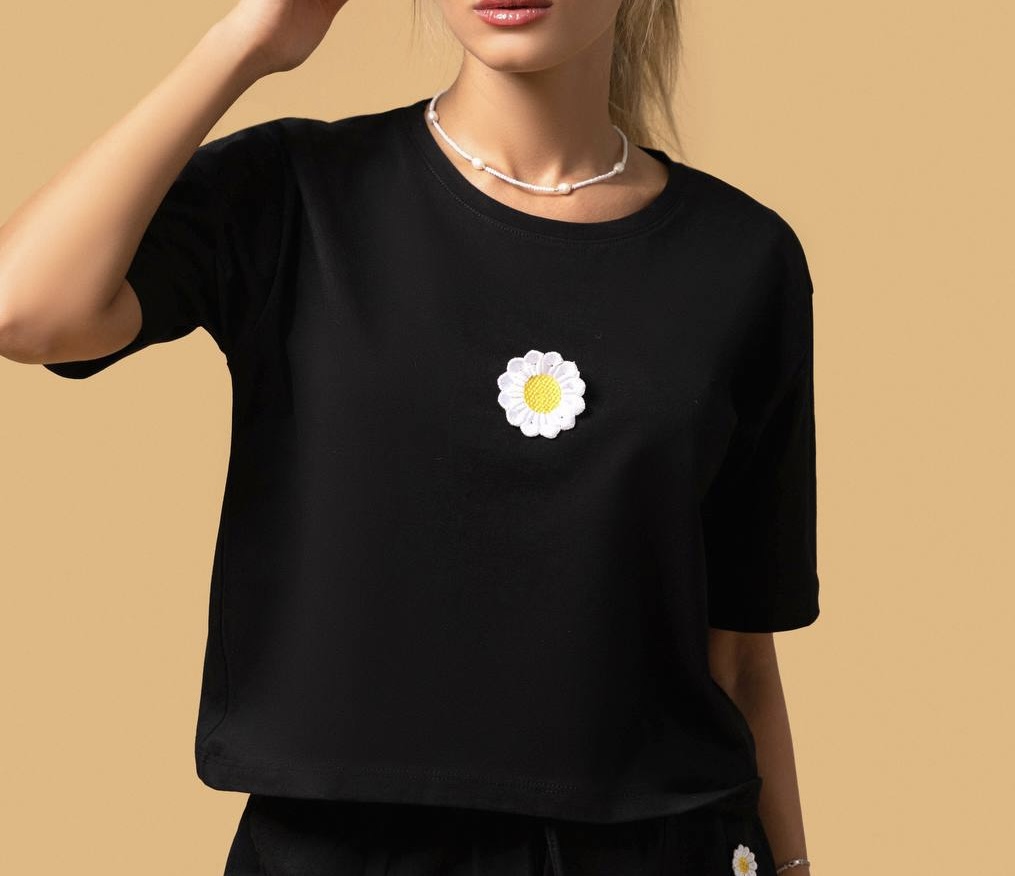 کراپ گلدوزی طرح بابونه 02