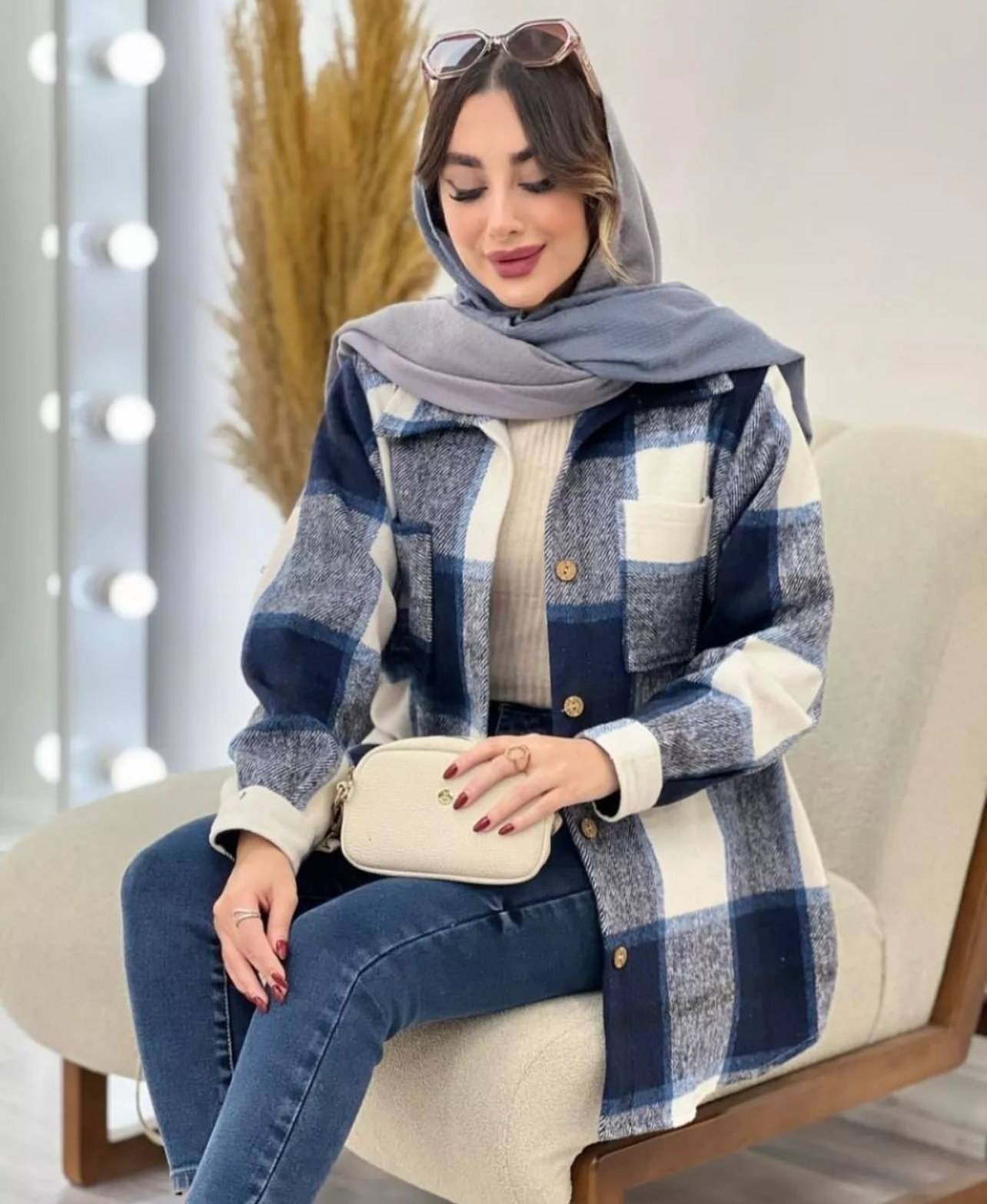 شومیز چهار خانه پشمی زنانه رنگ سورمه ای