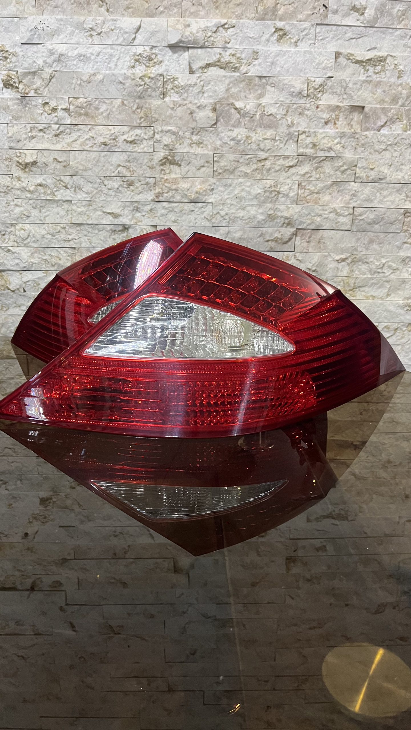 چراغ عقب بنز CLS